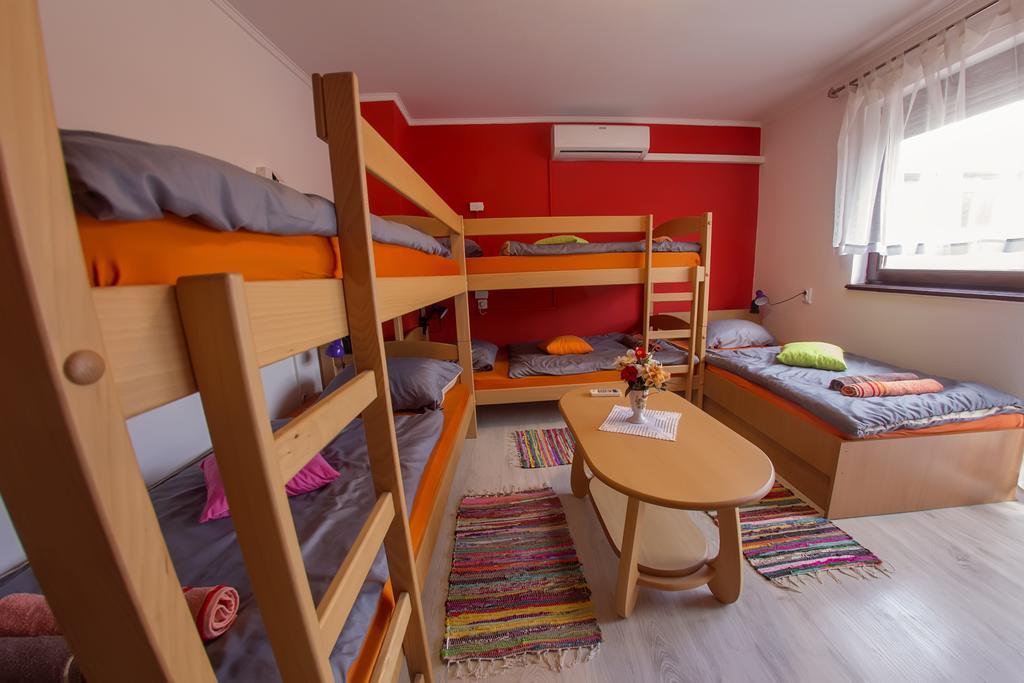 Guesthouse Adi Mostar Exterior photo