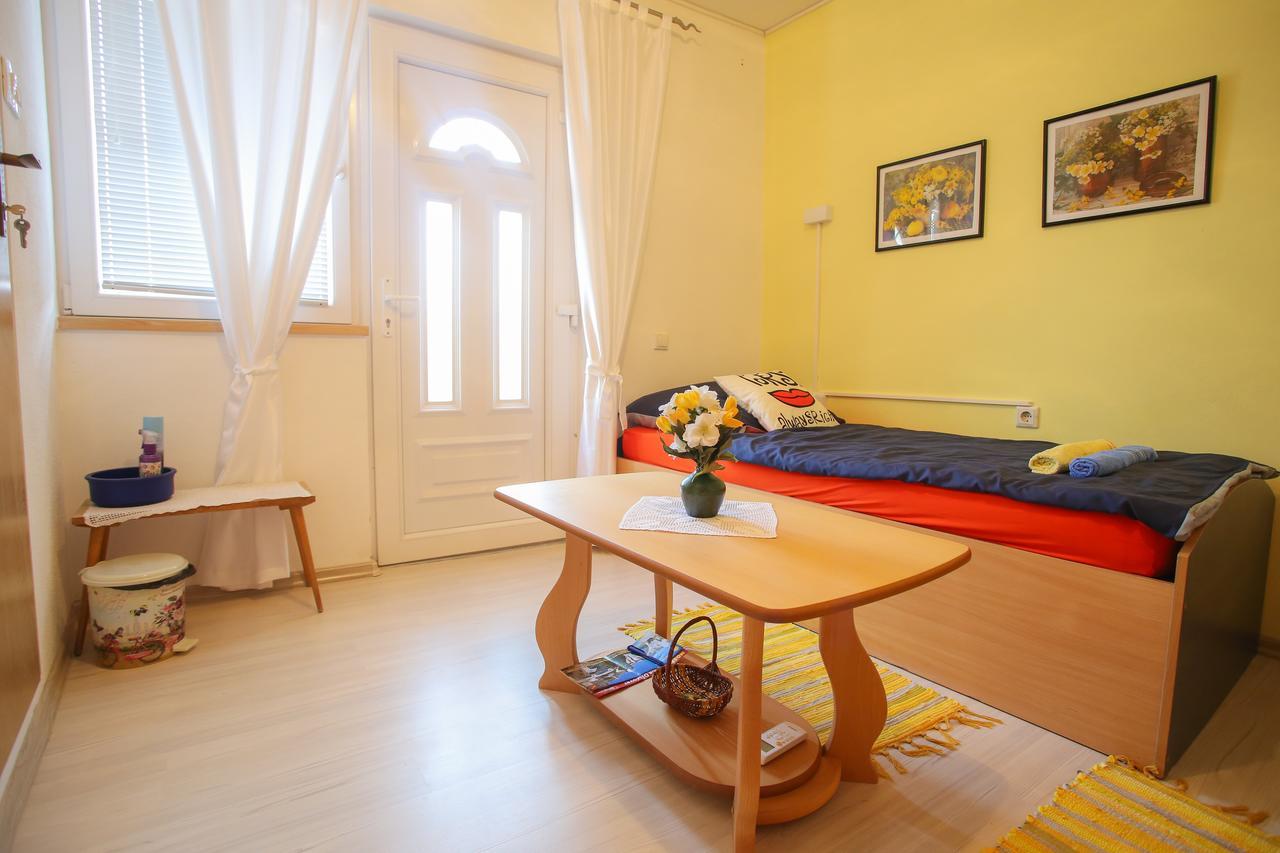 Guesthouse Adi Mostar Exterior photo