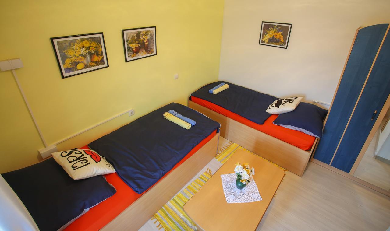 Guesthouse Adi Mostar Exterior photo